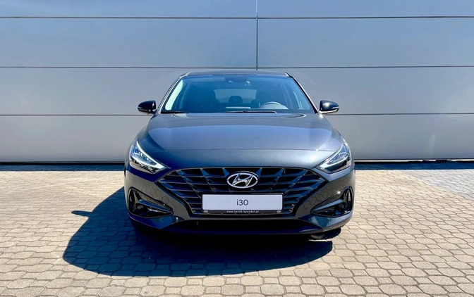 Hyundai I30 cena 104200 przebieg: 10, rok produkcji 2024 z Słupsk małe 106